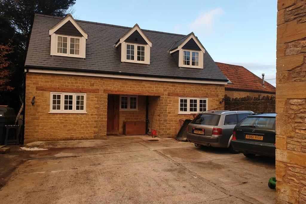 Traditional Coach House In Rural Private Estate. Yeovil Exterior foto